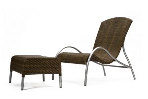 Rattan Garden Lounger 1