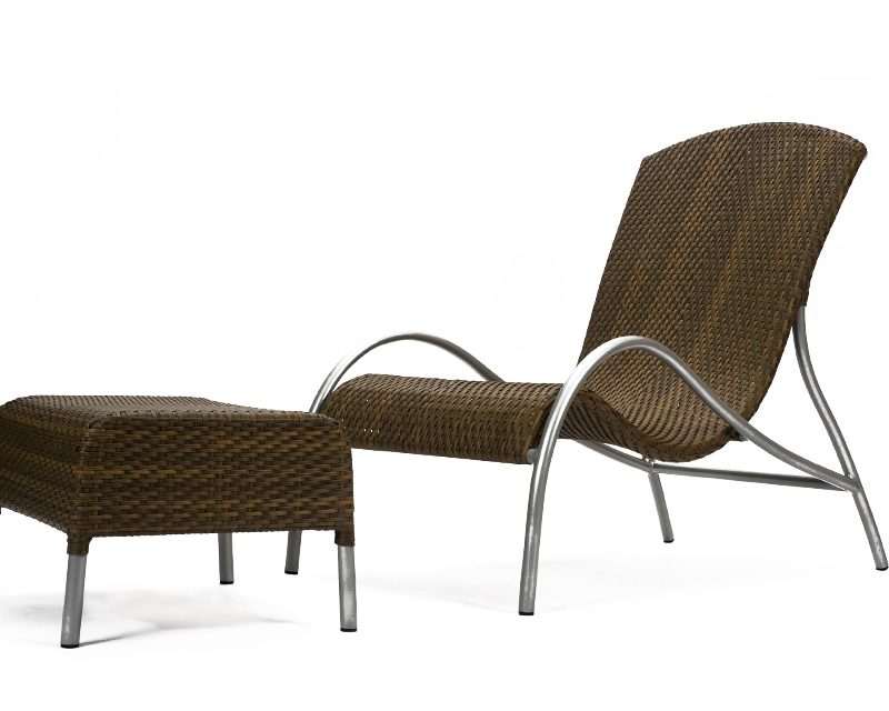 Rattan Garden Lounger 1