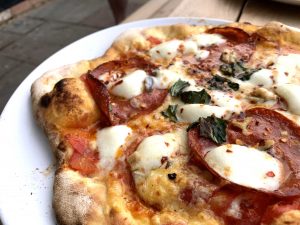 Igneus Classico Pizza Oven - Pizza!